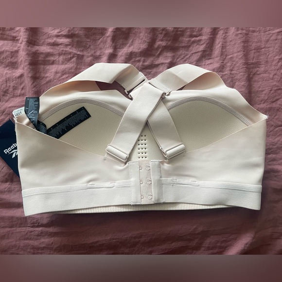 Reebok Sports Bra-NWT - Picture 3 of 7